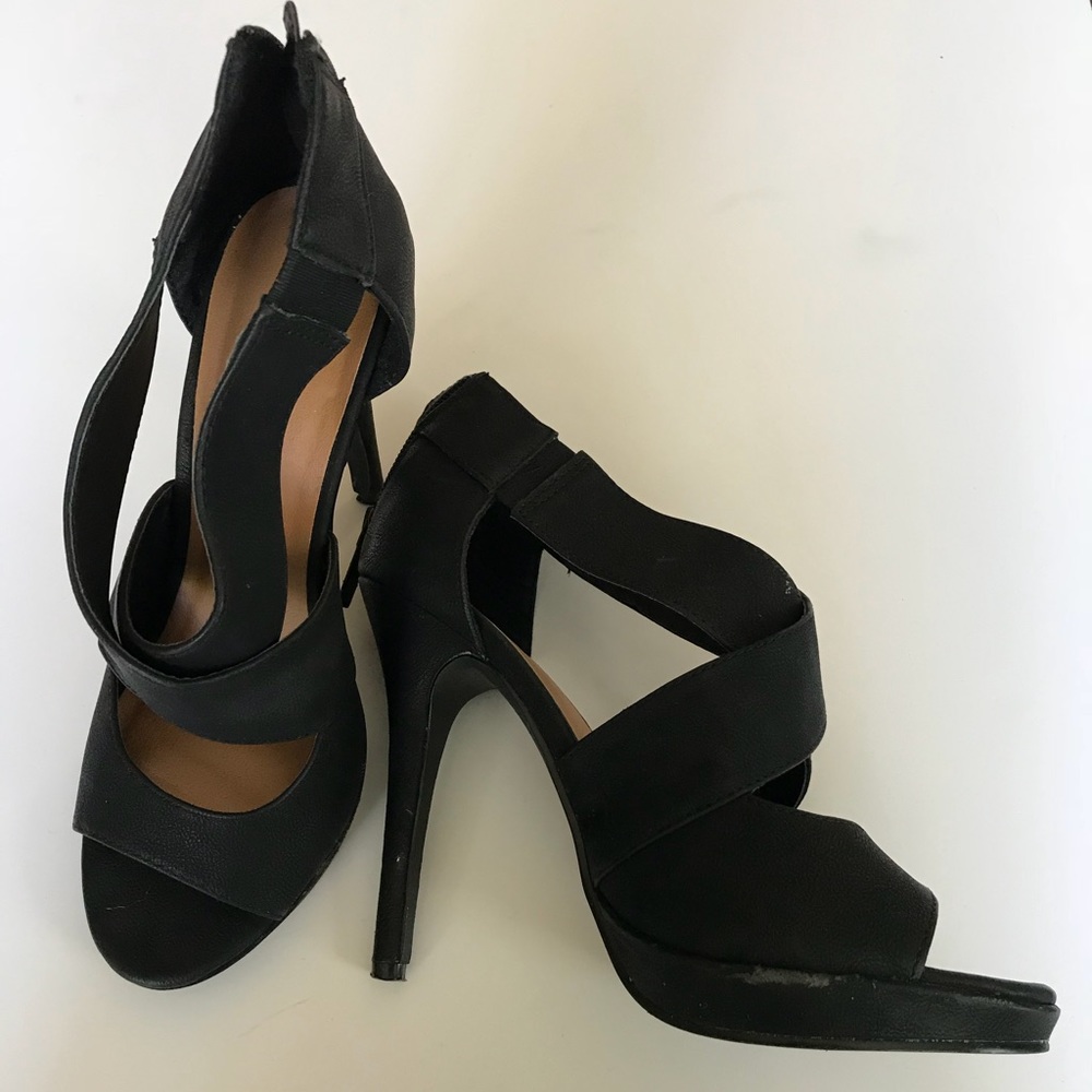 Michael Antonio black heels 7
